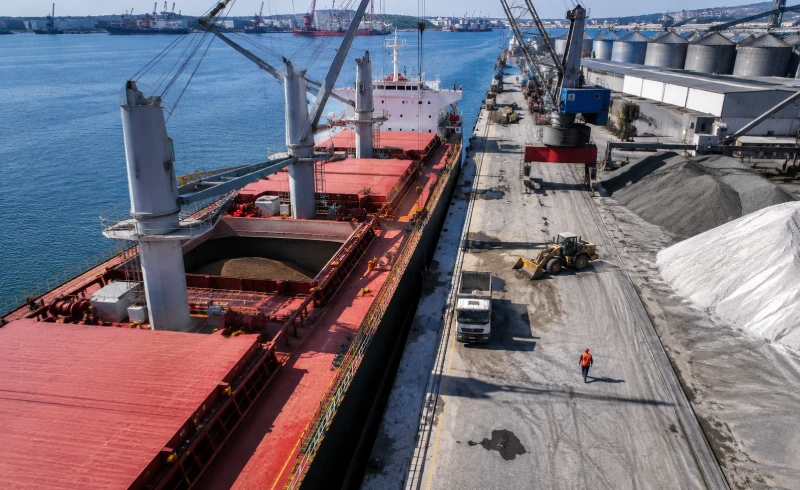 Competitive Ship Broking marine service